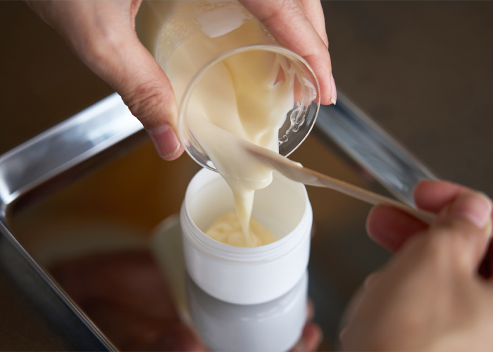 【2/23 ・24 開催 湯癒草々ハーブの会】植物エキスを使って「オリジナルのハンドクリーム」を作ろう!